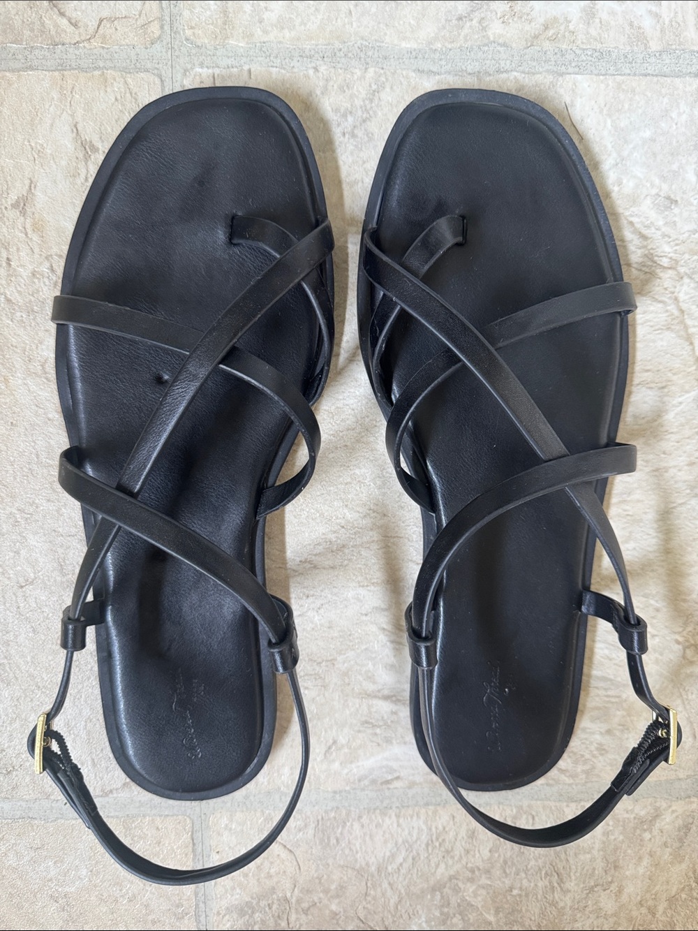 Universal Thread Black Strappy Gladiator Sandals